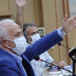 AKP'li belediye meclisinde hükümeti eleştiren meclis üyesine mikrofonu kapatma tehdidi