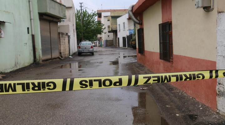 Antep’te, koronavirüsten ölen kişi için taziye düzenlenen mahalle karantinaya alındı