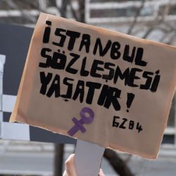 Denizli'de İstanbul Sözleşmesi eylemine katılan 4 mülteci hakkında sınır dışı kararı verildi