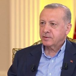 Erdoğan'a canlı yayında suflör eşlik etmesi dikkat çekti
