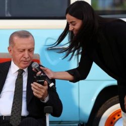 Erdoğan'dan gençlere "sosyal medya" uyarısı: Fenomenlerin yönlendirmesiyle asla fikir ve tutum belirlemeyin
