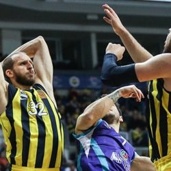 Fenerbahçe, evinde Afyon Belediyespor'u rahat geçti