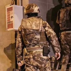 İstanbul'da IŞİD operasyonu: 11 kişi gözaltına alındı