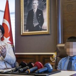 İzmir Barosu’ndan Derya Yanık’a istifa çağrısı