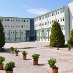 İzmir'de öksüren öğrenci sınavdan çıkarıldı