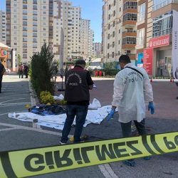 Kayseri'de bir erkek, arkadaşlık teklifini kabul etmeyen kadını öldürdü
