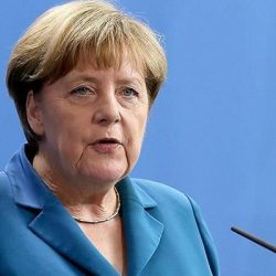 Merkel: Taliban ile müzakere etmeye çalışmalıyız