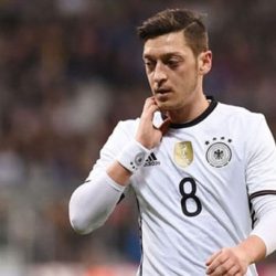 Mesut Özil, Almanya kadrosunda yok