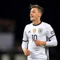 Mesut Özil: Kararımı Alman milli takımından yana verdiğim için gurur duyuyorum