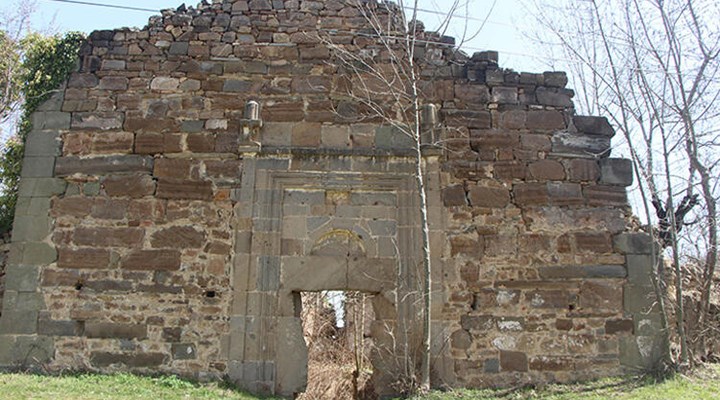 Samsun'da defineciler tarihi Rum kilisesini talan etti