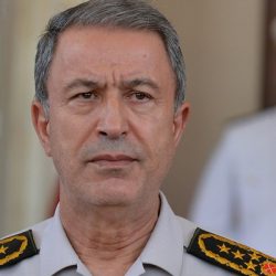 Savunma Bakanı Akar'dan 'bildiri' yorumu: Yetkisi ve sorumluluğu olmayan insanlar bir araya gelmiş