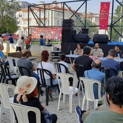 SOL Parti, halk şenliğinde Bursalılarla birlikte