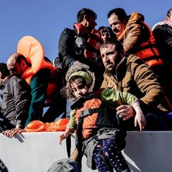 Yunanistan'dan Türkiye'ye sığınmacı geçişlerine destek suçlaması